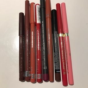 Assorted lip liner bundle